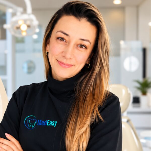 Odontóloga de MedEasy, especialista en turismo dental en Colombia